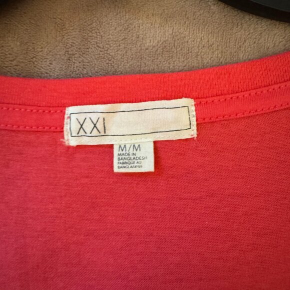 Forever 21 Pink V Neck T Shirt - Picture 2 of 3